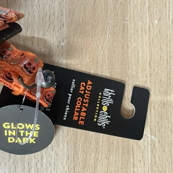 Thrills & Chills Halloween Pumpkin Cat Collar Glows In The Dark 8”-12” - Picture 4 of 4